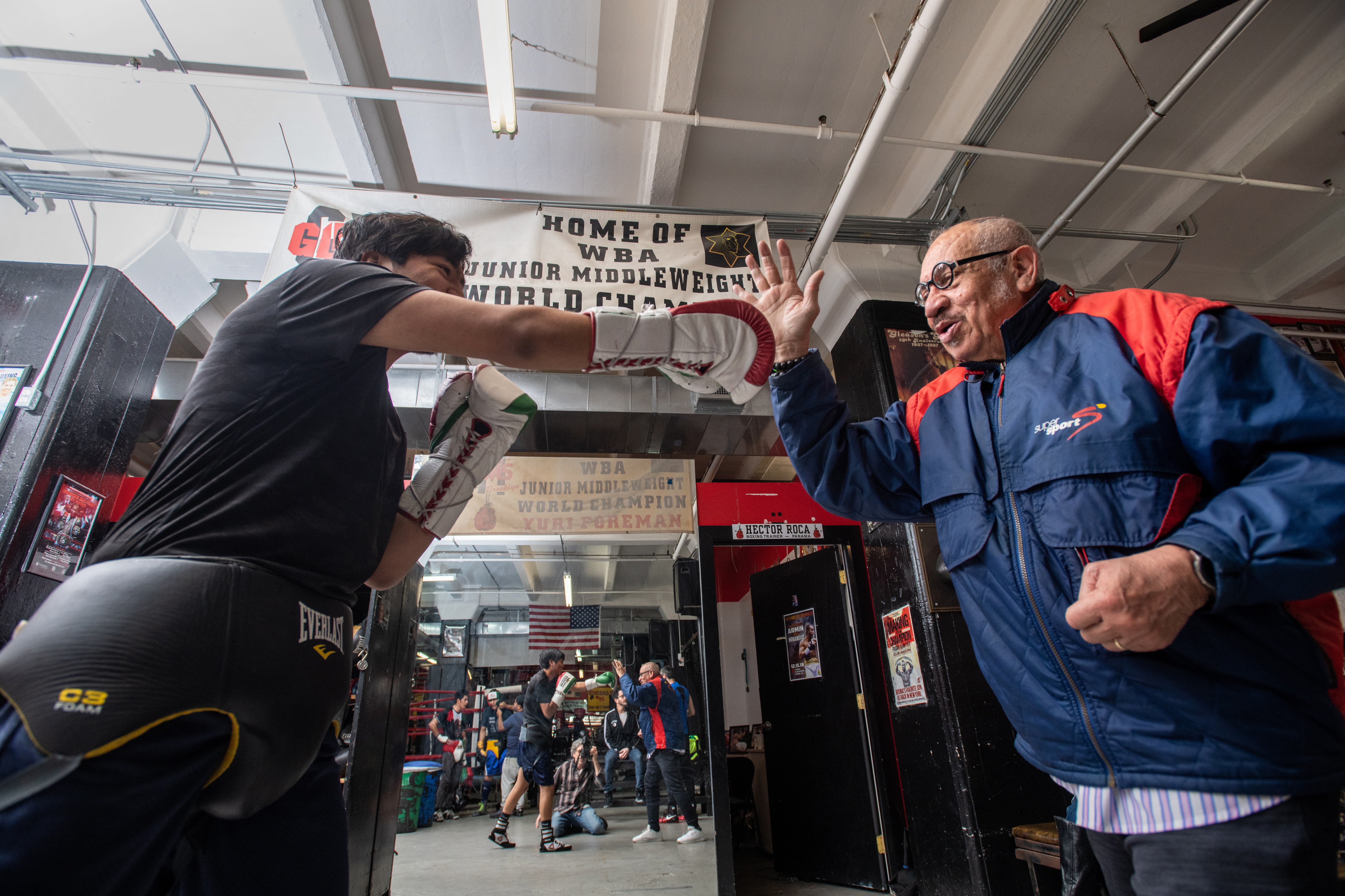 © 2019  PHILIP GREENBERGphilipgreenberg1@gmail.com 917 804 8385www.pgreenbergphoto.comHector Roca, a fixture at the famed and fabled Gleason’s Gym,   Possession of images does not give permission for use.Always  Check with Photographer before intended usage. Always Check with photographer for Editorial use and requests by magazines ...Possession of images does not always give permission for use.©2019 Philip Greenberg917 804 8385 philipgreenberg1@gmail.com